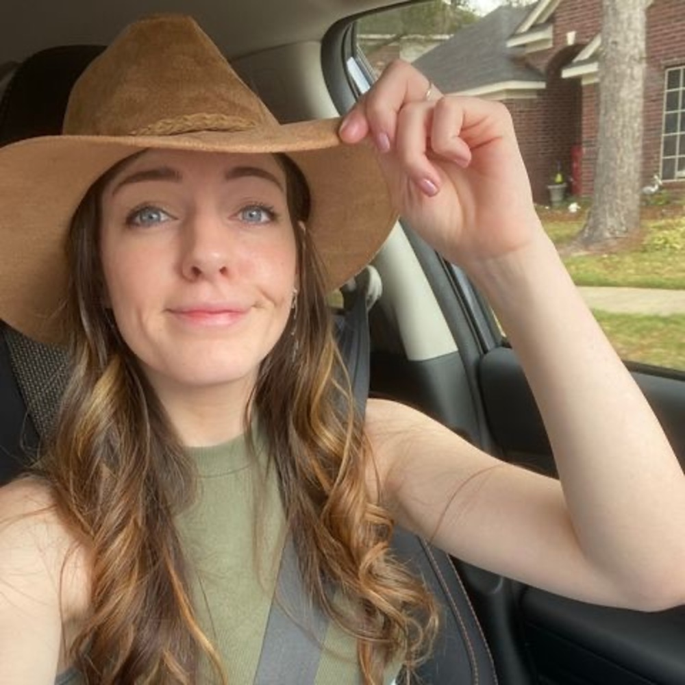 Meet your Posher, Juliana